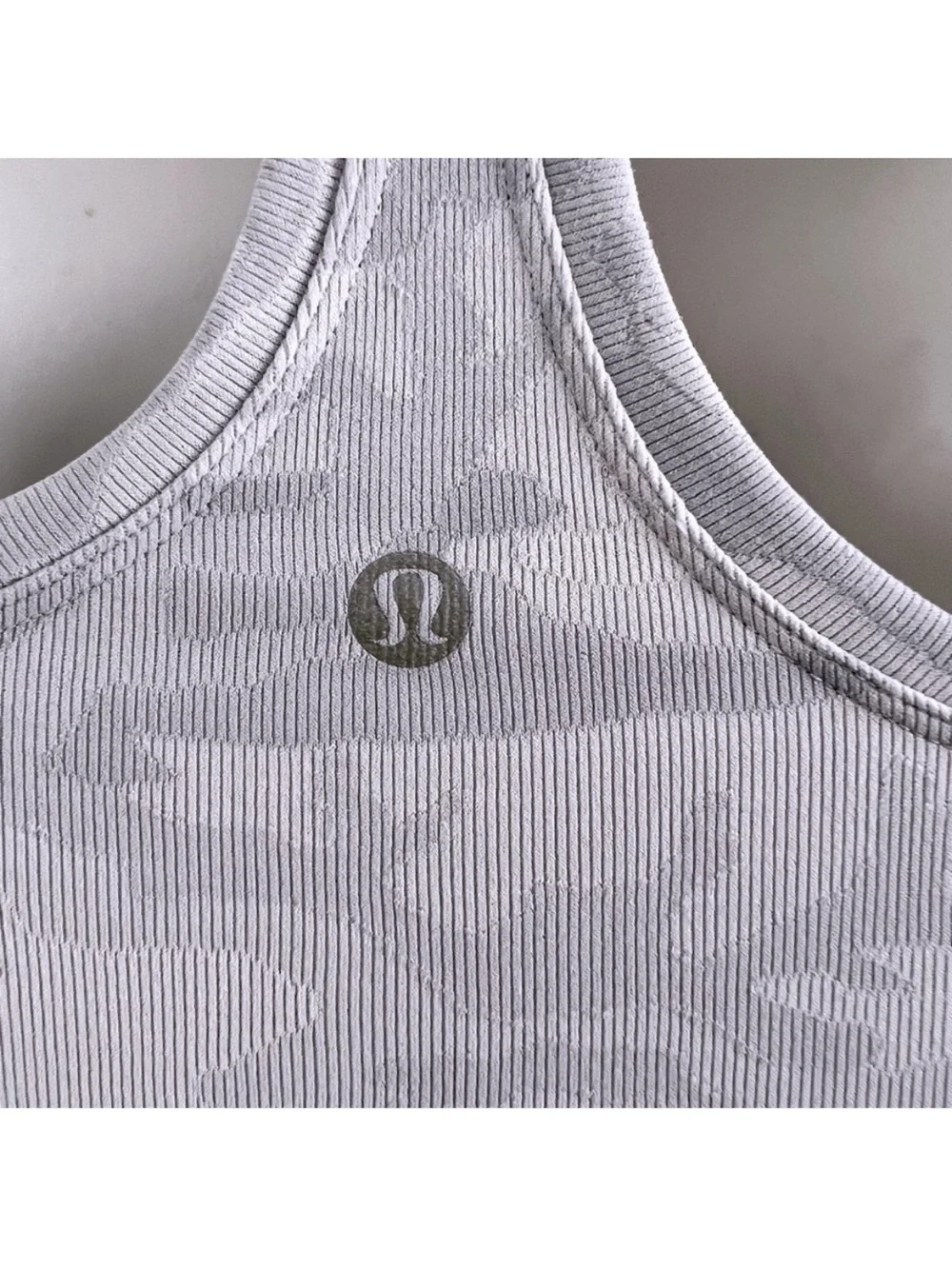 Lululemon Cool Racerback II *Nulu Tank in Incognito Camo Alpine White Multi •2/4